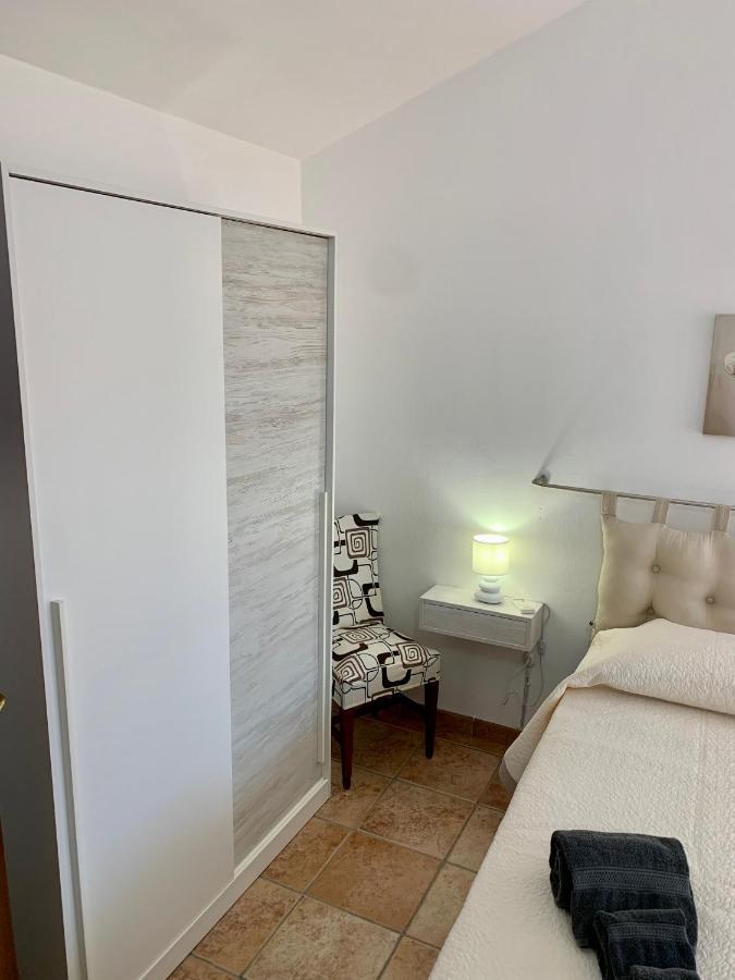 Casa Vacanza V&G Domus De Maria Exteriér fotografie